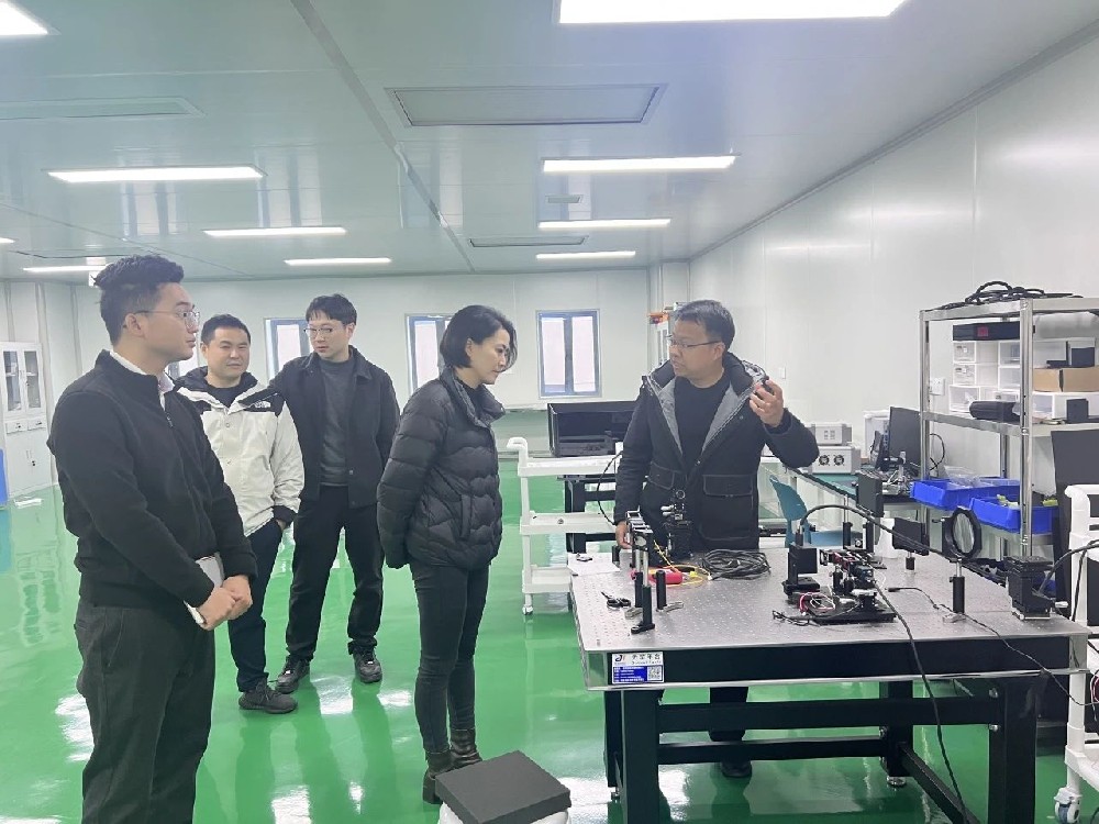 奉化區(qū)委人才辦專職副主任周吉一行走訪調(diào)研寧波奇鏡科技